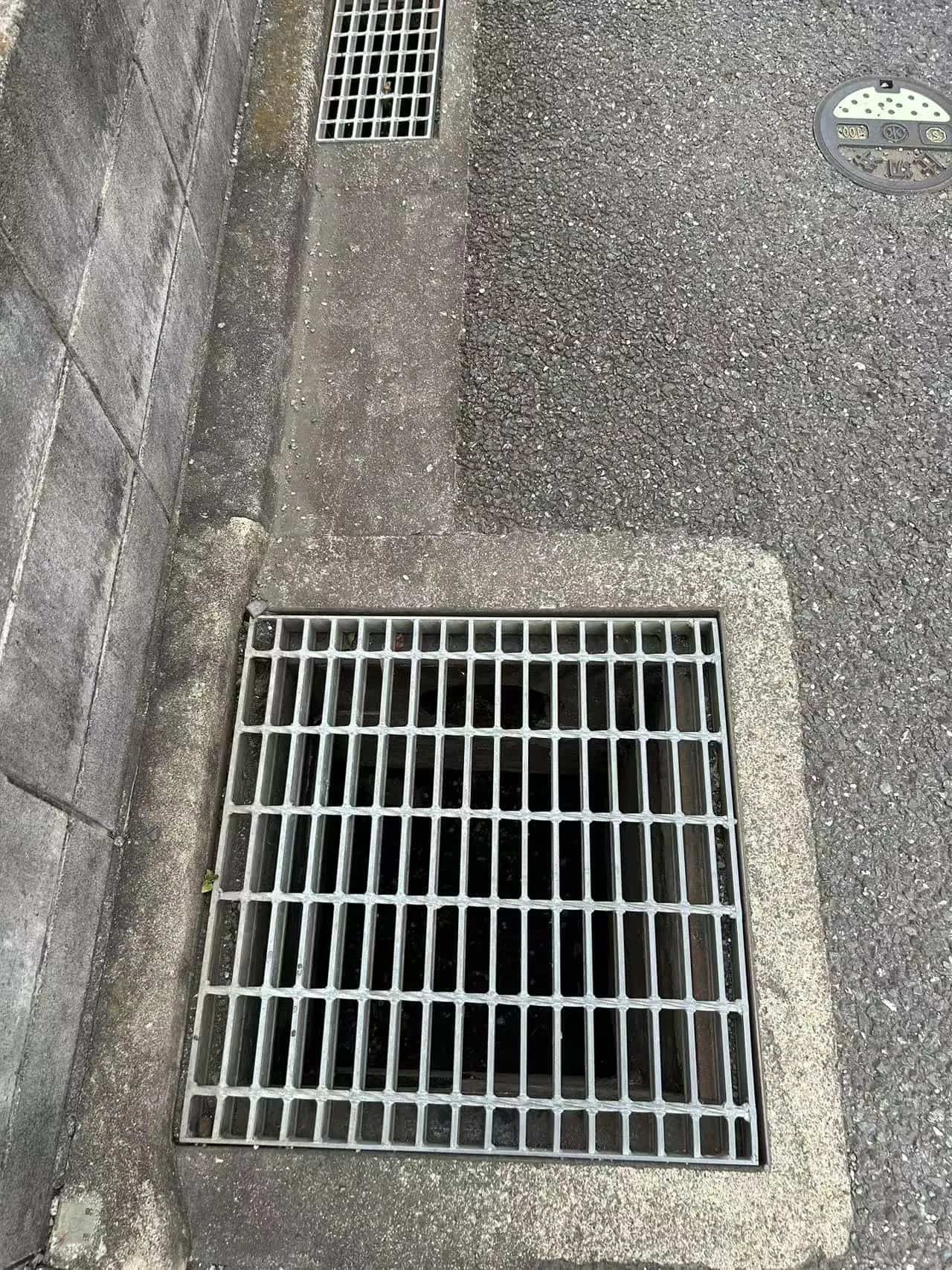 Analyse comparative entre la grille en acier spéciale pour parkings et la plaque d'acier ordinaire : choisissez la meilleure solution ! Analyse comparative entre la grille en acier spéciale pour parkings et la plaque d'acier ordinaire : choisissez la meilleure solution !
