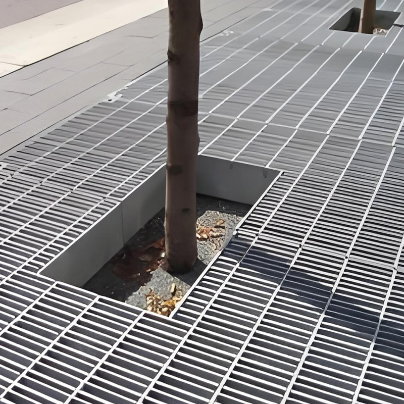 Comment la grille en acier pour puisard d'arbre contribue à améliorer la qualité des projets d'embellissement urbain
