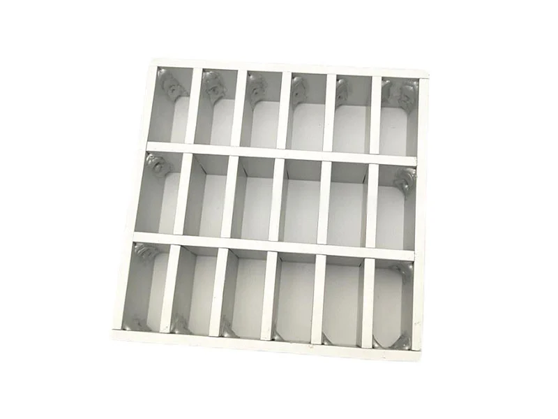 Grille en aluminium verrouillée par pression