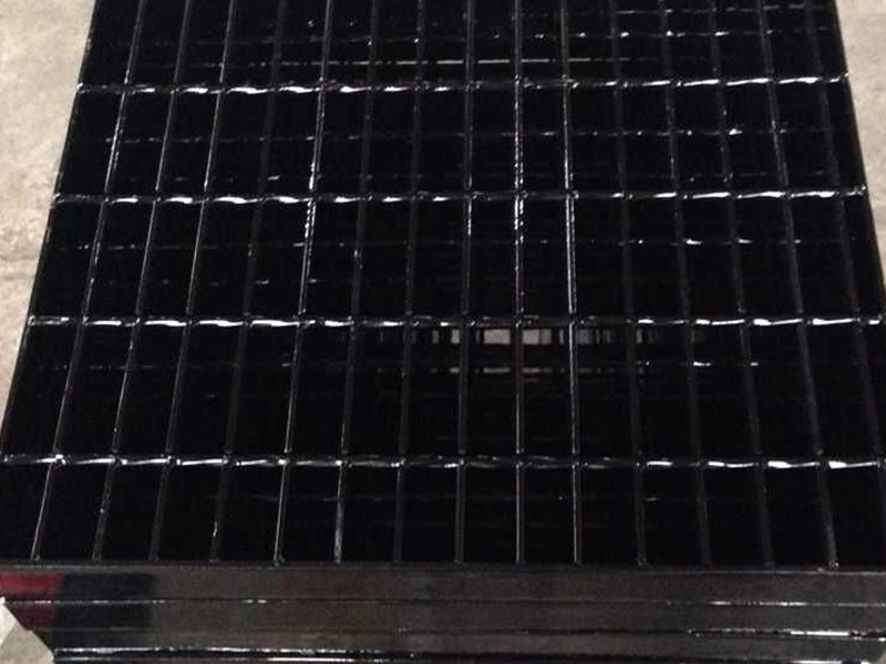 Grille en acier peint