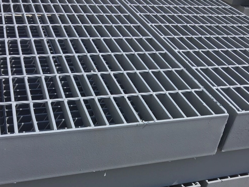 Grille en acier peint