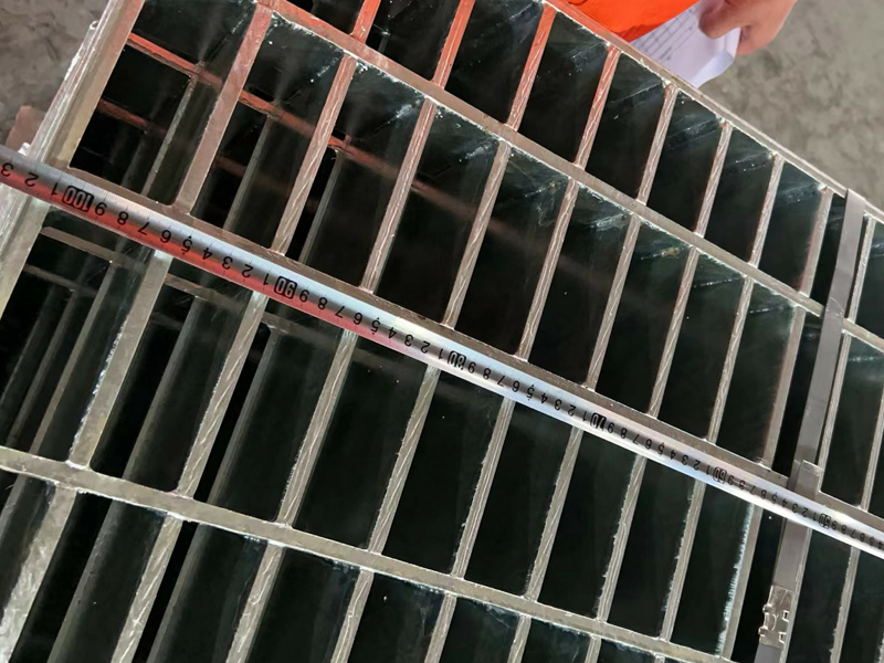 grille verrouillée par pression grille verrouillée par pression