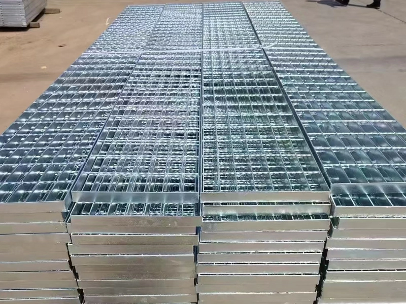 exportateur de grilles en acier