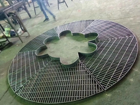 Grille en acier à formes spéciales multiples